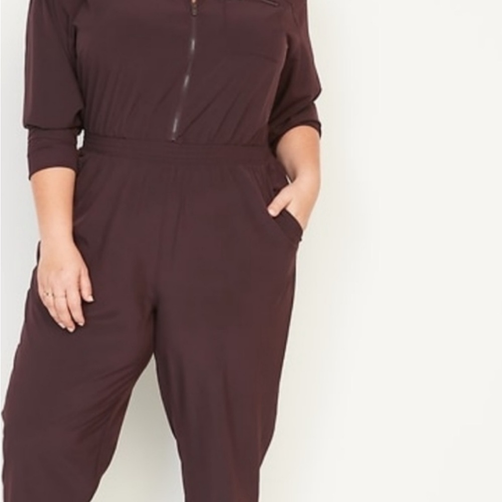 Old Navy StretchTech Cropped Zip Bomber Jumpsuit, Size 2X Plum Wine - Picture 3 of 9